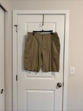 Harley-Davidson Tan Cargo Shorts - Utility Pocket Design